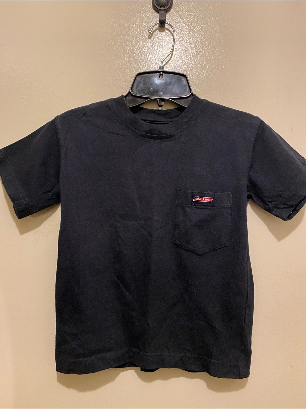 Dickies XS Black Short-Sleeve Pocket Tee with Logo Patch. (C)